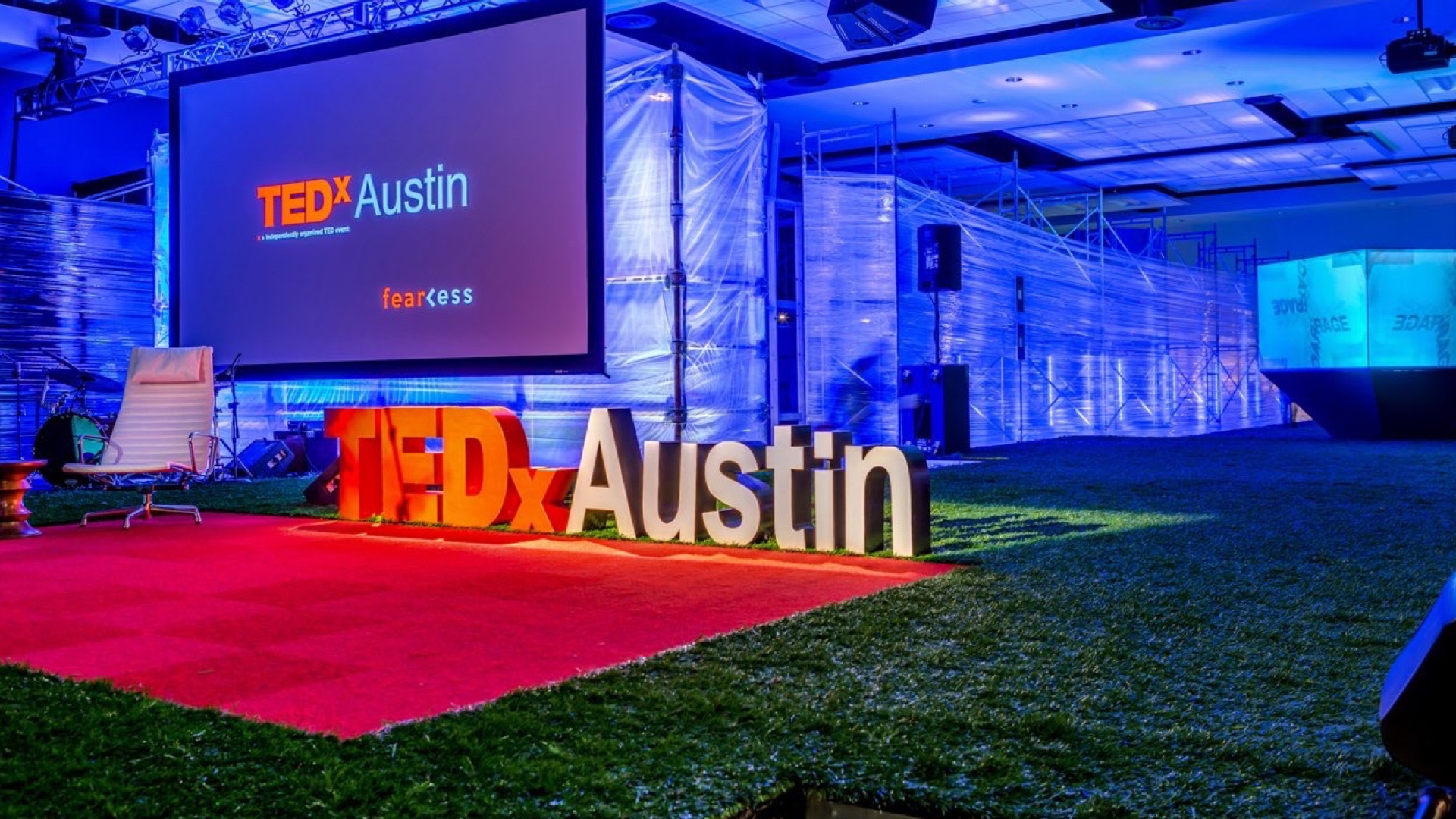 1%20TEDx%20Austin%202013%20jeff%20sharpe%20bill%20burgess%20MASTER%20HERO%20SHOT